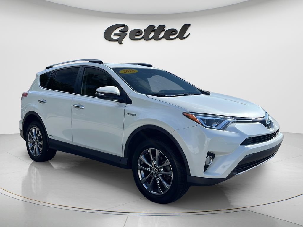 Used 2018 Toyota RAV4 Limited AWD/4WD image 3
