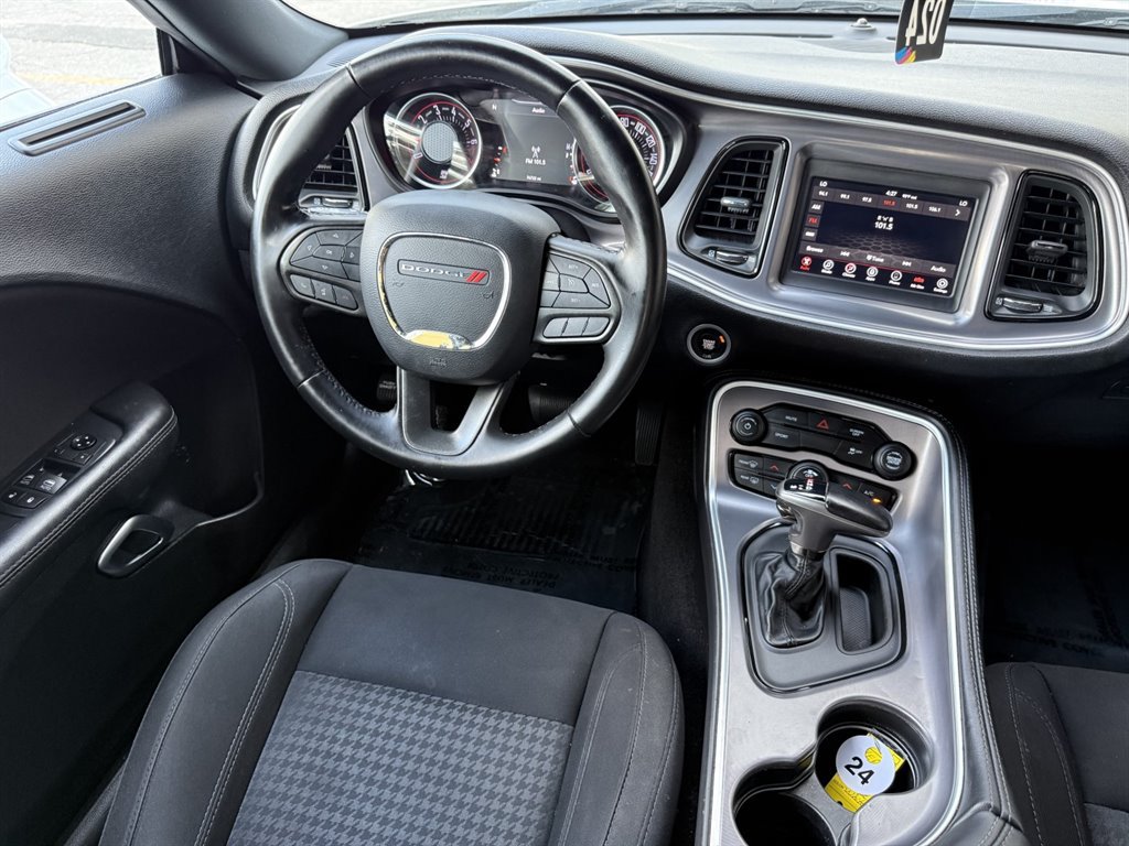 Used 2020 Dodge Challenger SXT RWD image 18
