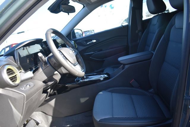 New 2026 Chevrolet Trax LT w/ Sunroof Package image 21
