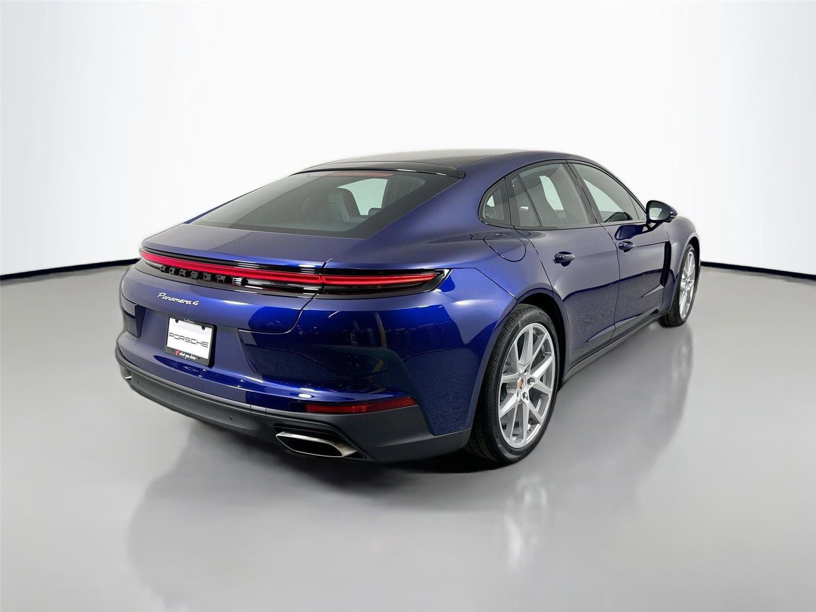 Certified 2026 Porsche Panamera 4 AWD/4WD image 7