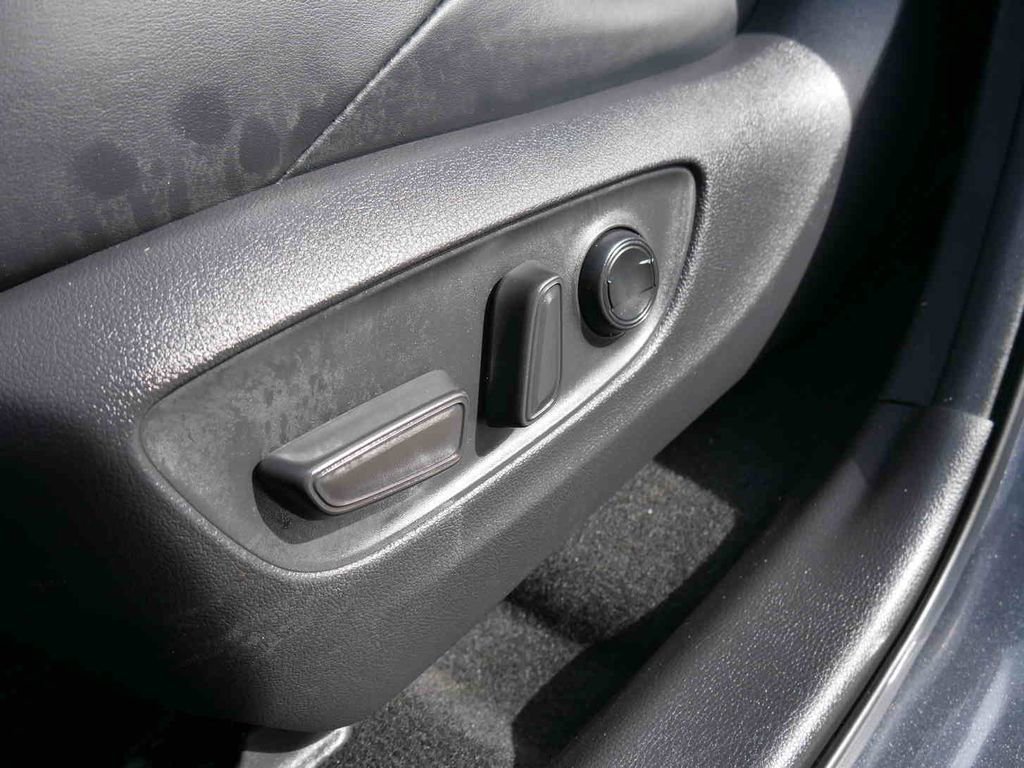 Used 2023 Toyota RAV4 XSE image 26