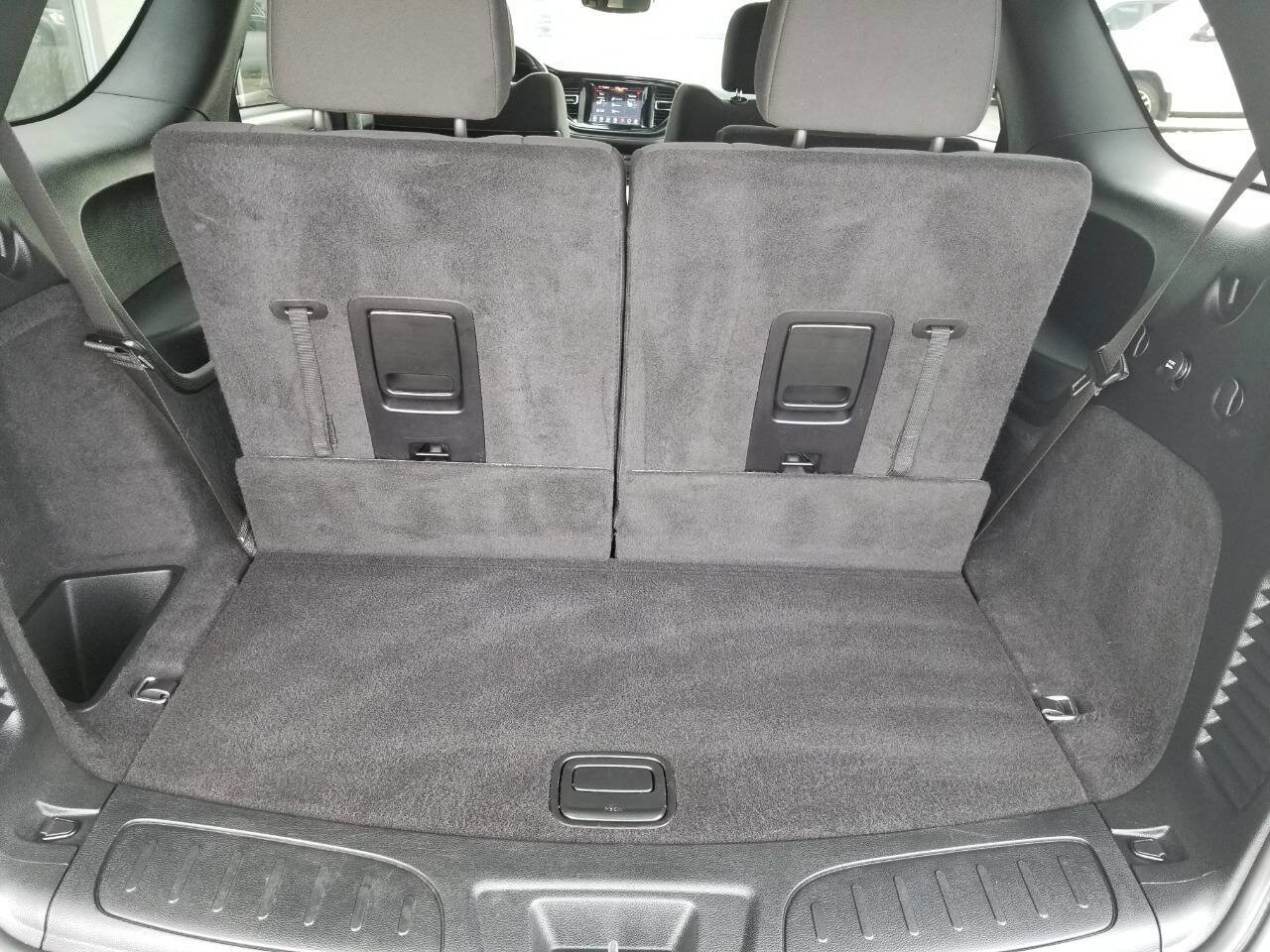 Used 2024 Dodge Durango SXT image 19