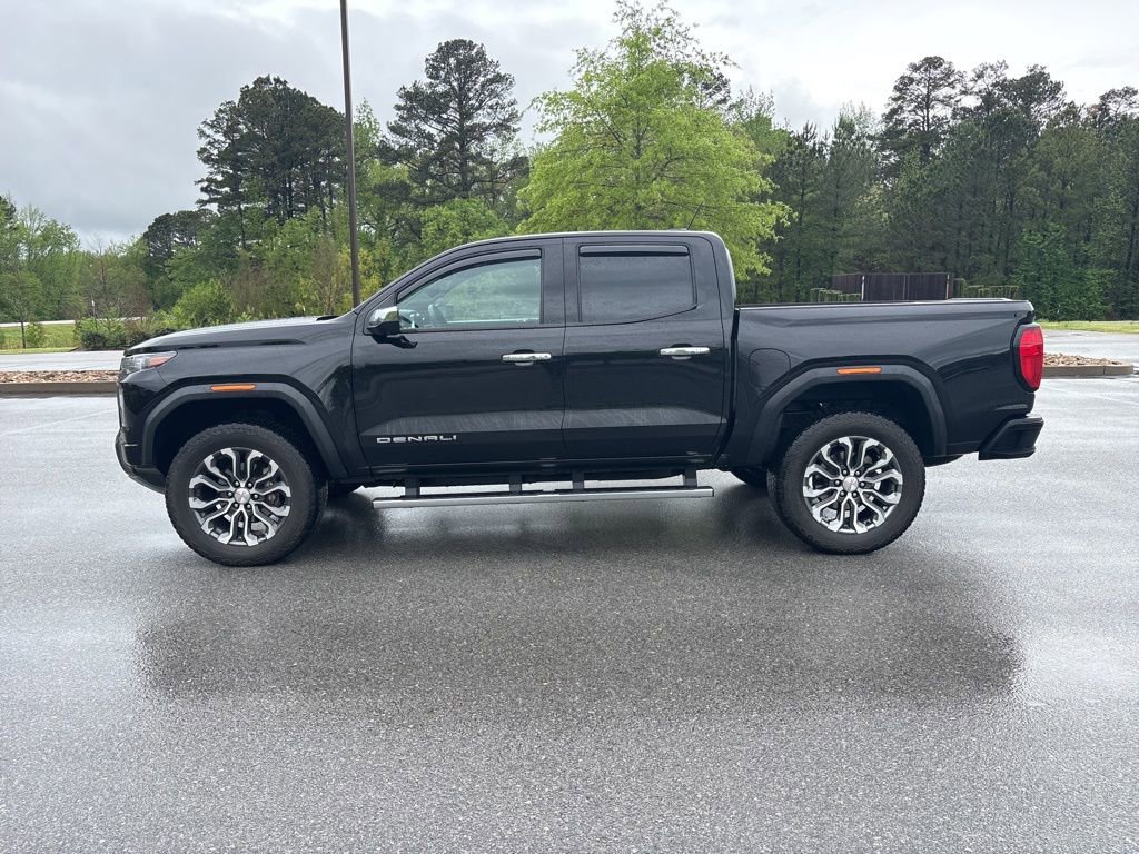 Used 2024 GMC Canyon Denali image 5
