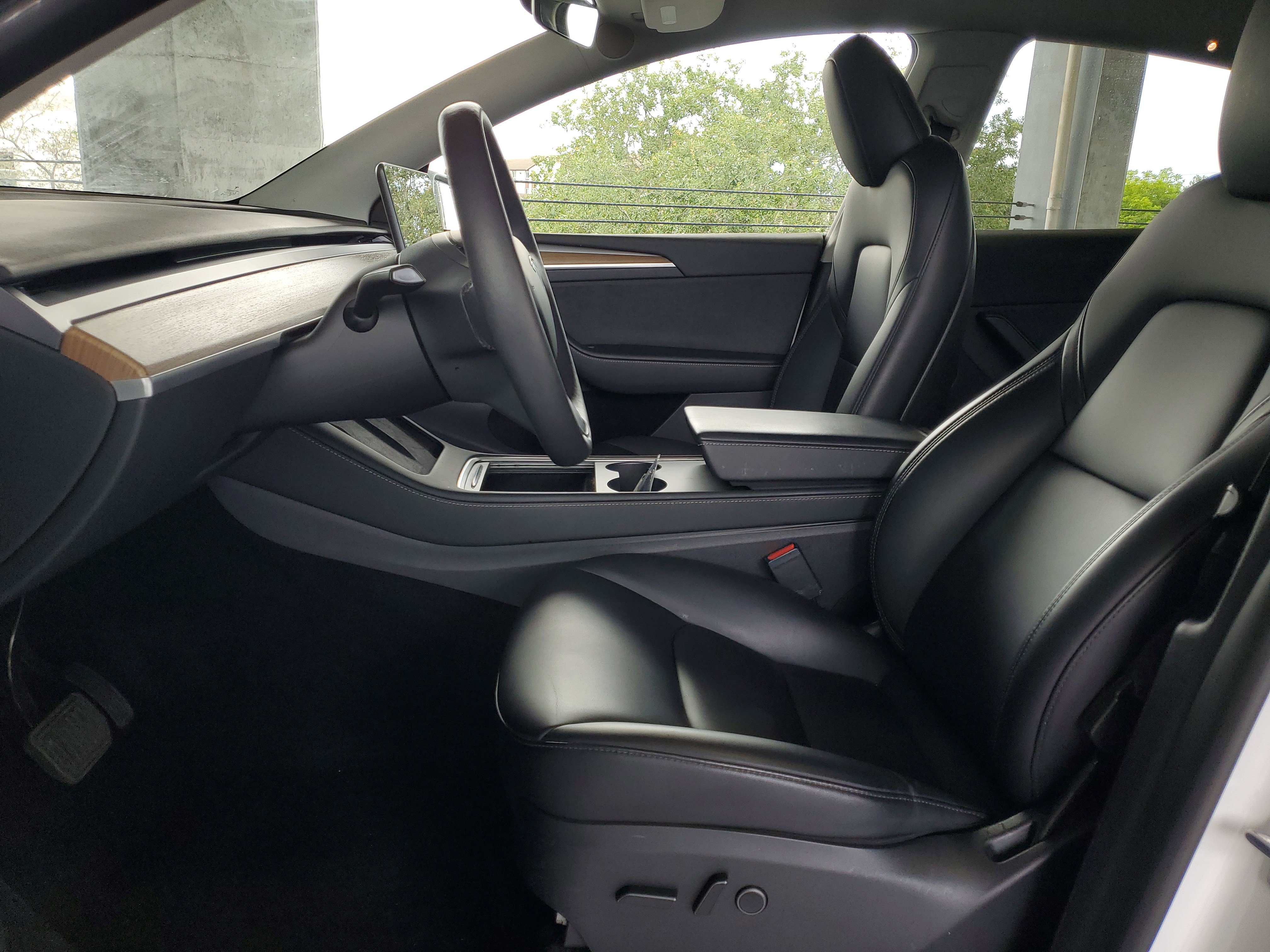 Used 2023 Tesla Model Y Long Range AWD/4WD image 18