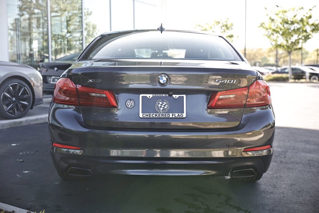Used 2020 BMW 540i xDrive w/ Premium Package image 9