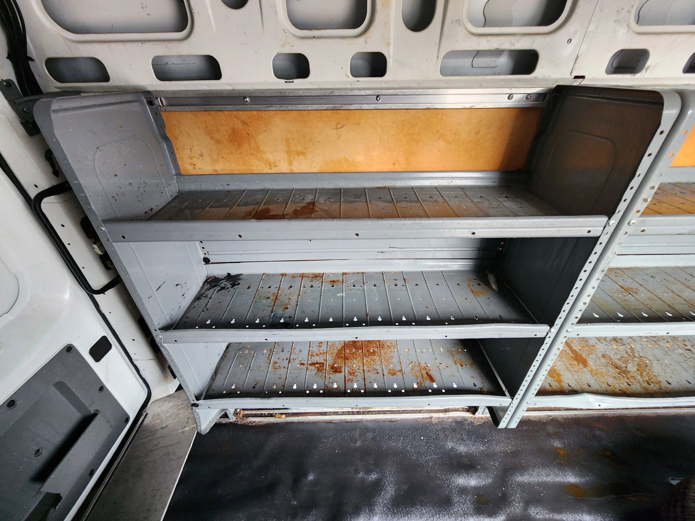 Used 2018 Nissan NV 2500 SV w/ Navigation Package image 18