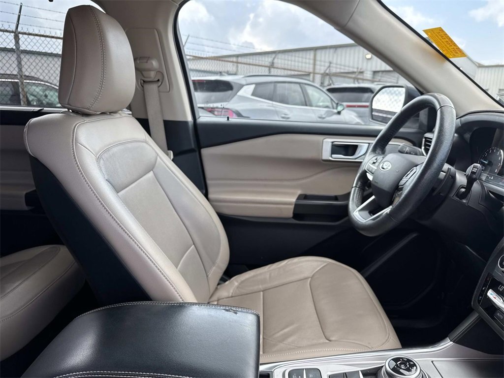 Used 2020 Ford Explorer Limited image 17