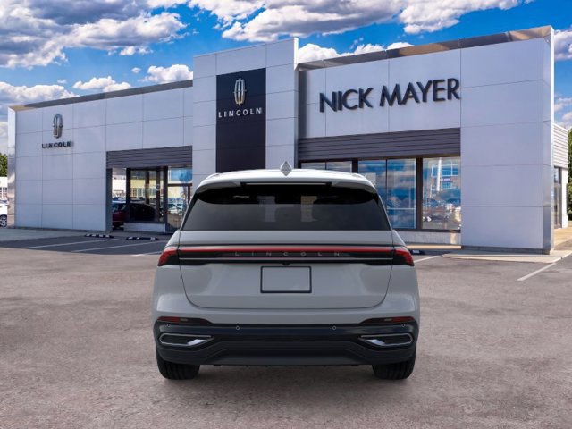 New 2026 Lincoln Nautilus Premier AWD/4WD image 5