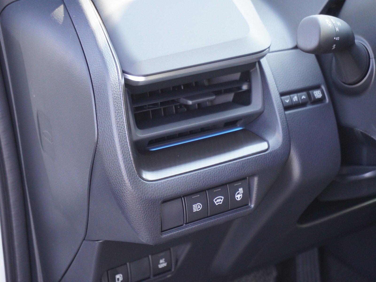 New 2026 Toyota Prius Plug-In Hybrid FWD image 19