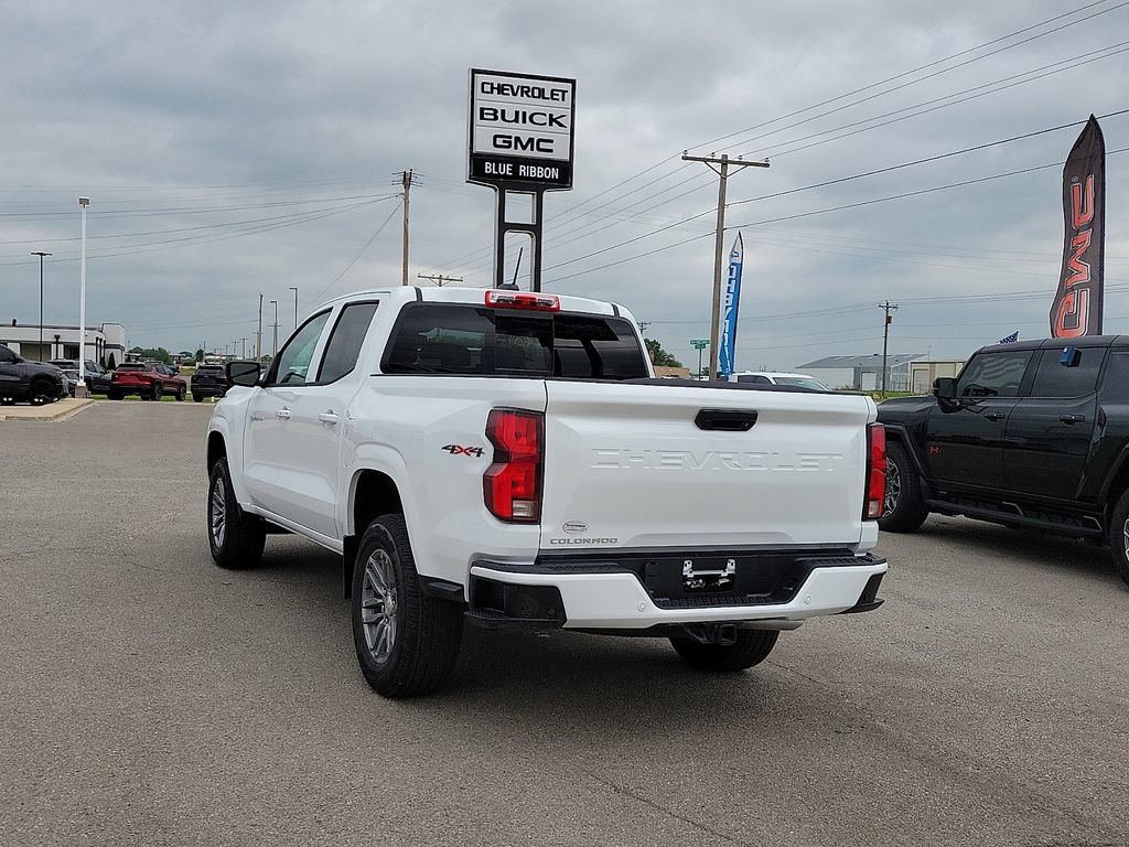 New 2026 Chevrolet Colorado LT w/ LT Convenience Package AWD/4WD image 4