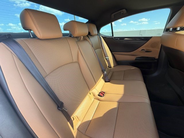 Used 2020 Lexus ES 350 w/ Premium Package FWD image 17