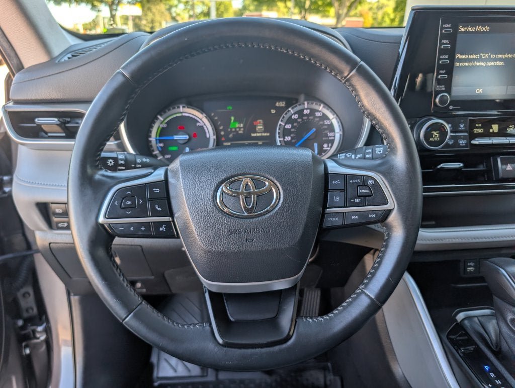 Certified 2022 Toyota Highlander XLE AWD/4WD image 13