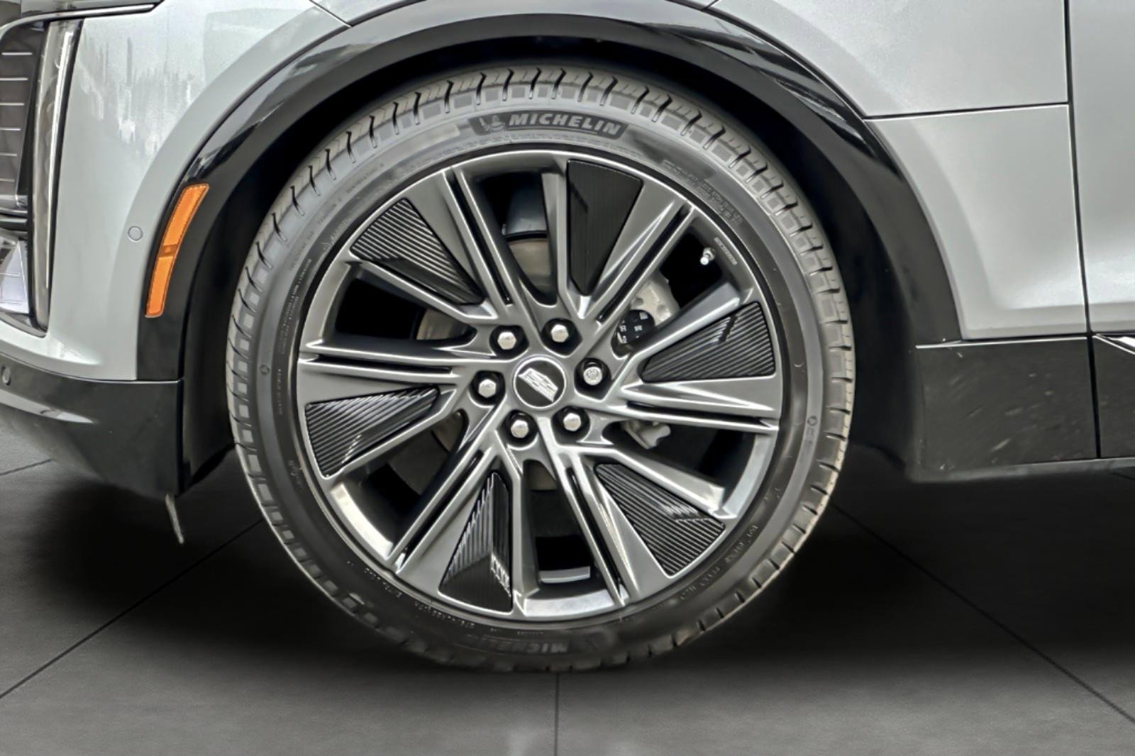 Used 2025 Cadillac Lyriq Sport image 26