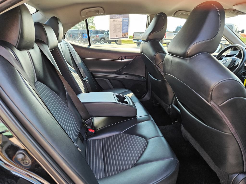 Used 2024 Toyota Camry SE FWD image 30
