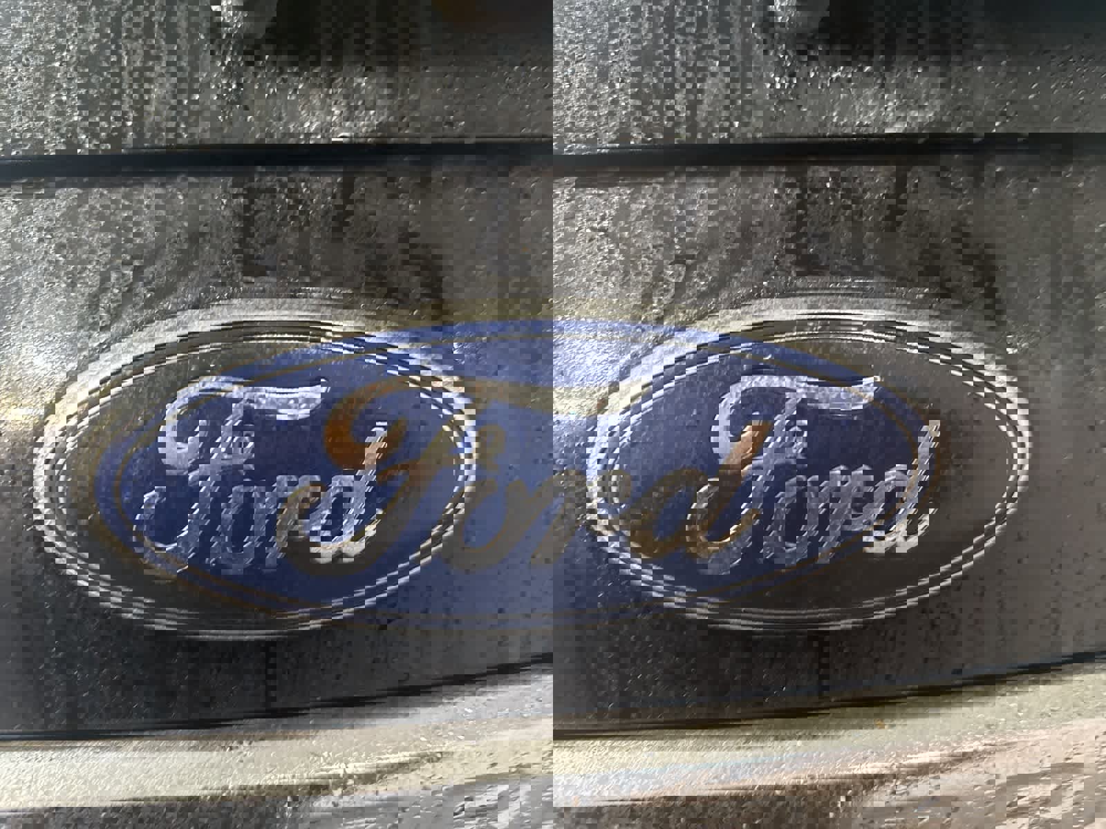 Used 2019 Ford Explorer Limited w/ Class III Trailer Tow Package image 13