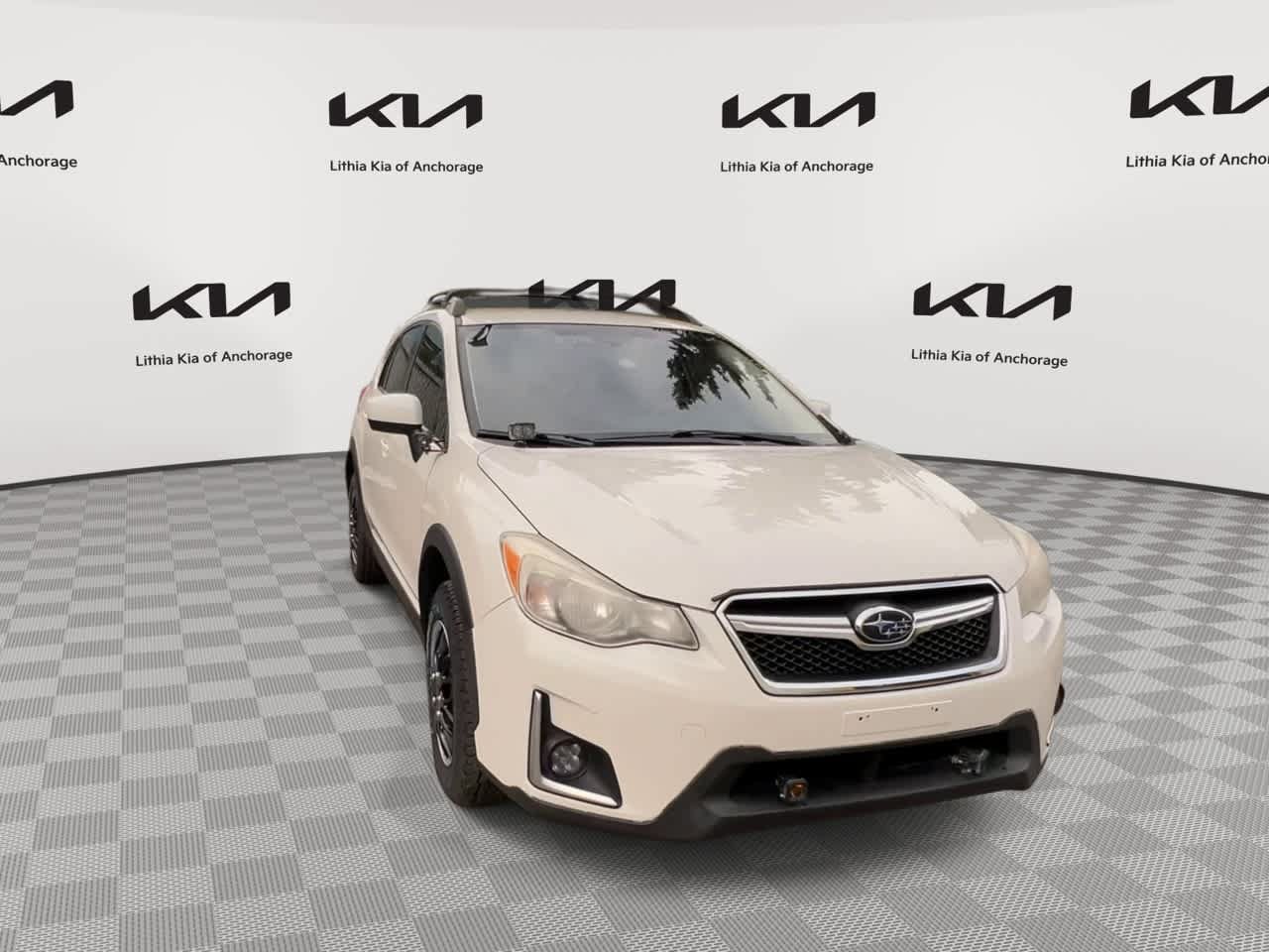 Used 2016 Subaru Crosstrek 2.0i Premium AWD/4WD image 2