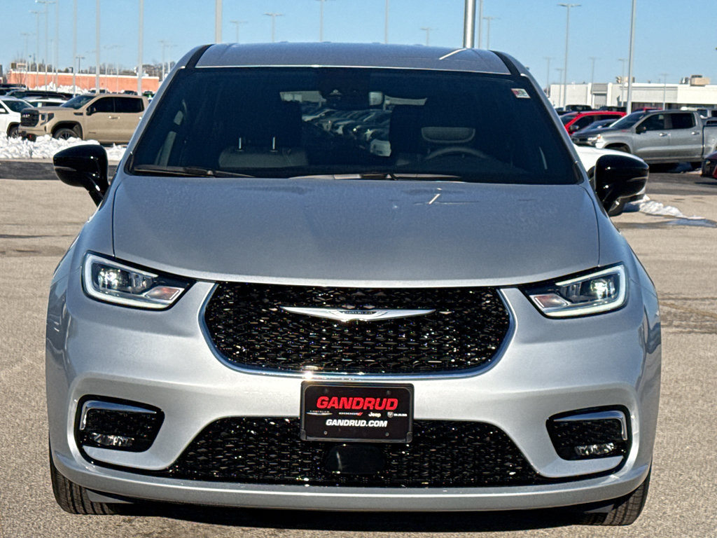 New 2026 Chrysler Pacifica Select FWD image 3