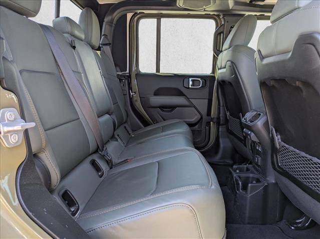Used 2025 Jeep Gladiator Mojave AWD/4WD image 20
