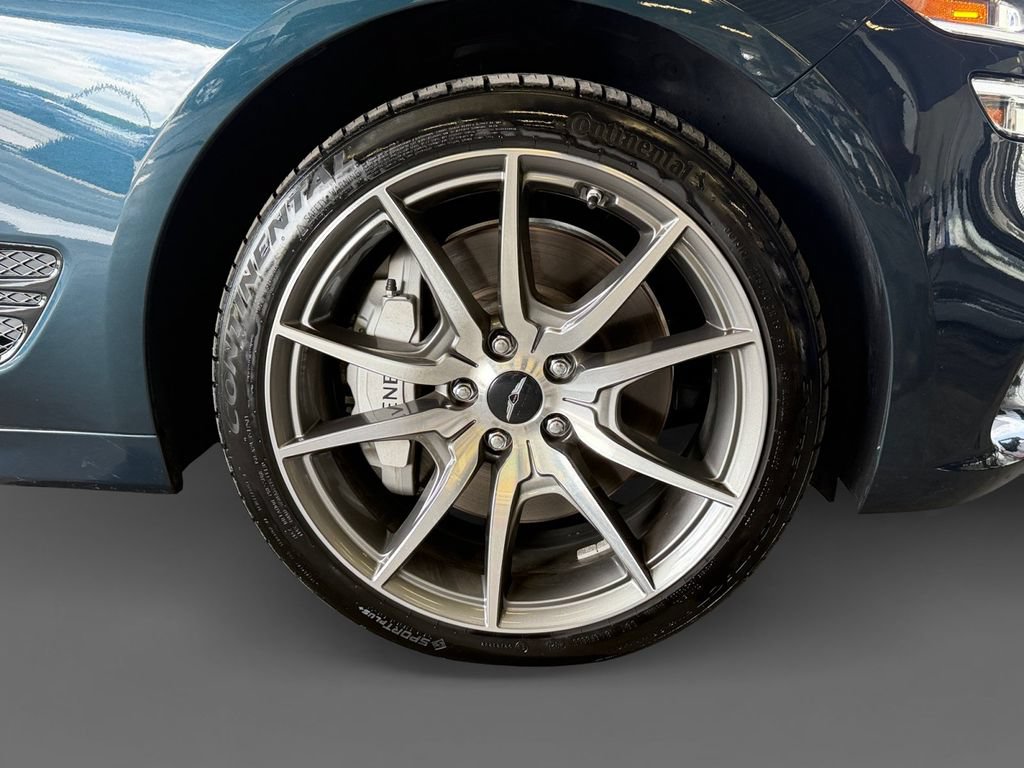Used 2025 Genesis G70 2.5T AWD/4WD image 9