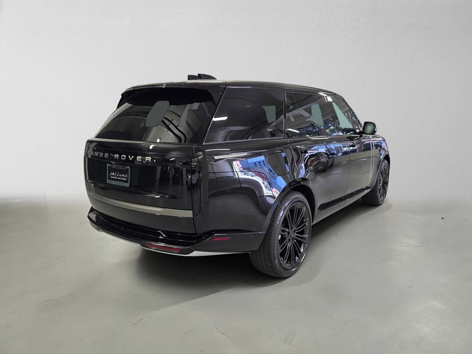 New 2026 Land Rover Range Rover Long Wheelbase SE AWD/4WD image 5