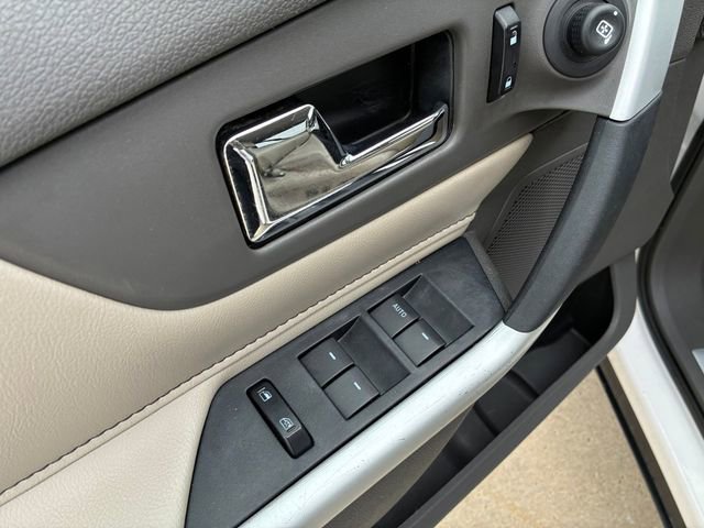 Used 2011 Ford Edge Limited image 21