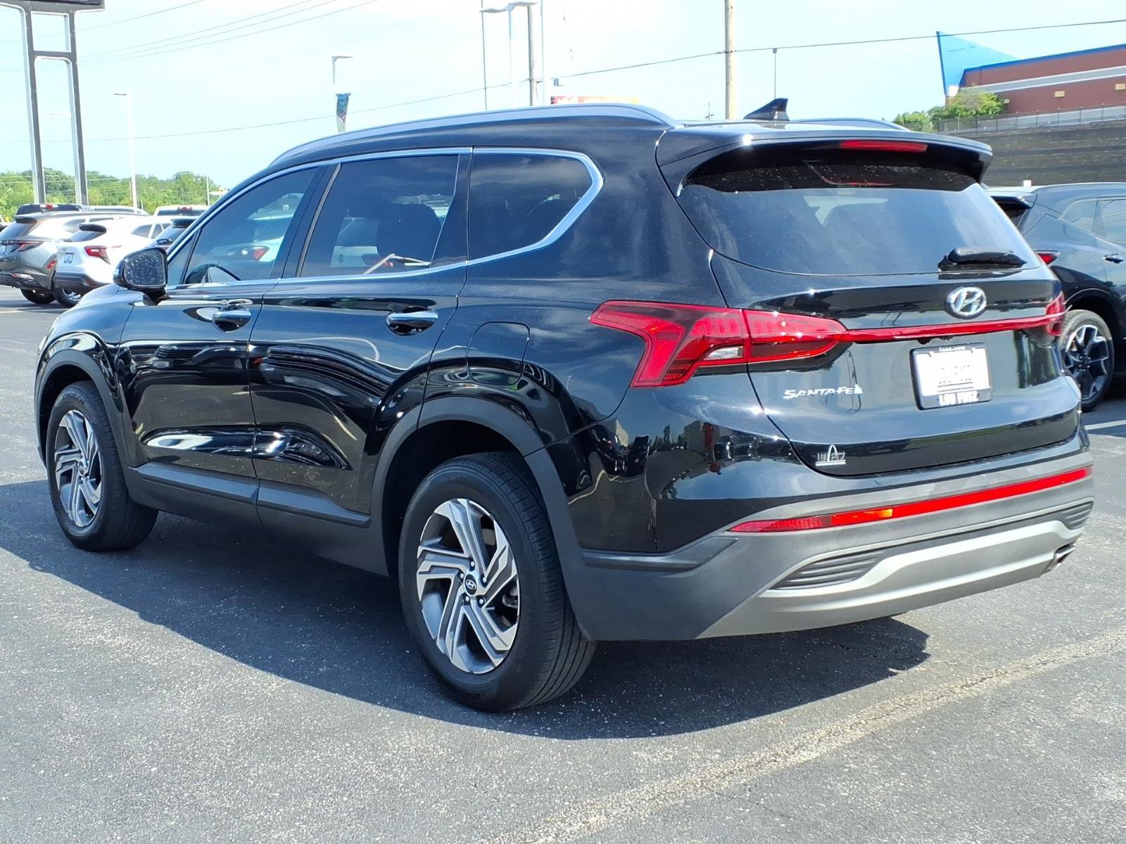 Used 2023 Hyundai Santa Fe SEL FWD image 5