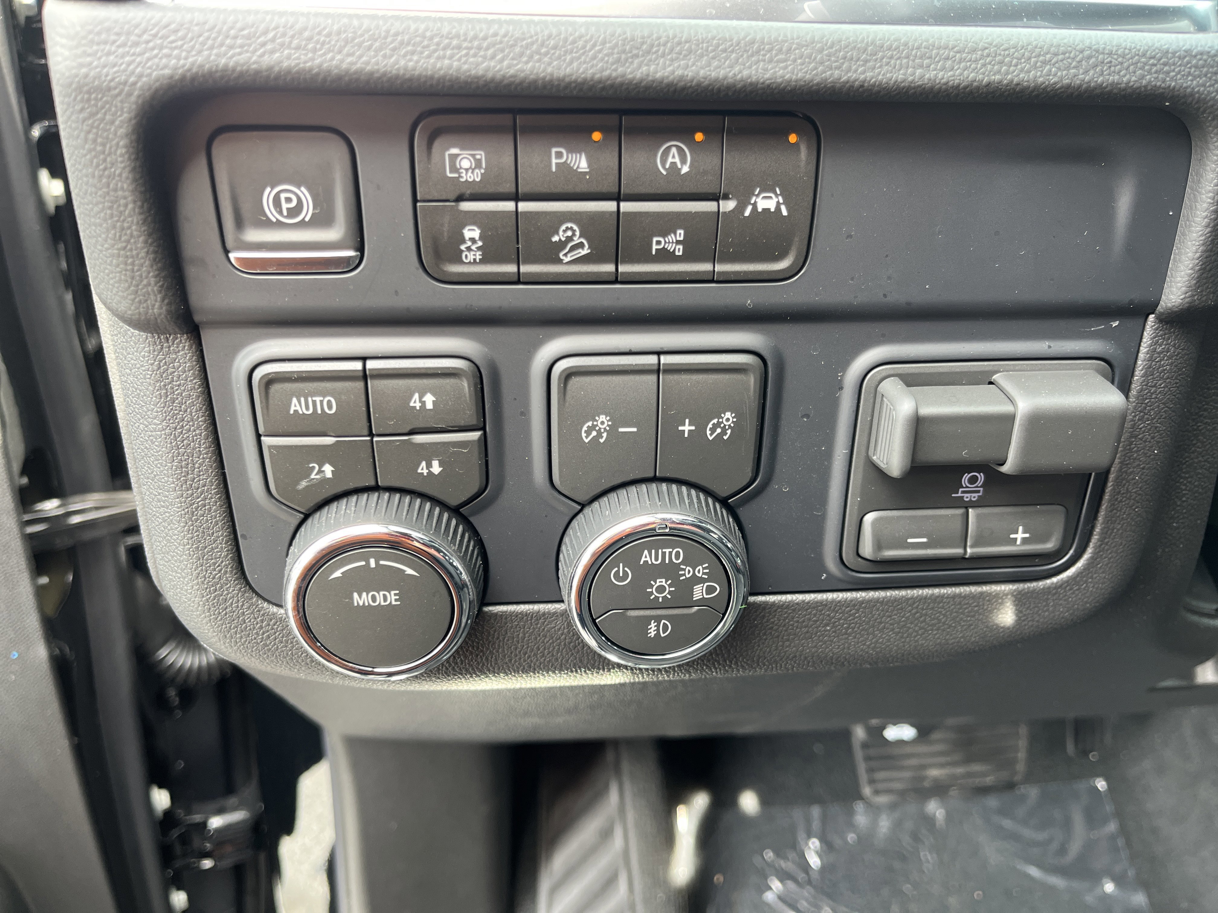 New 2026 Chevrolet Tahoe RST image 19