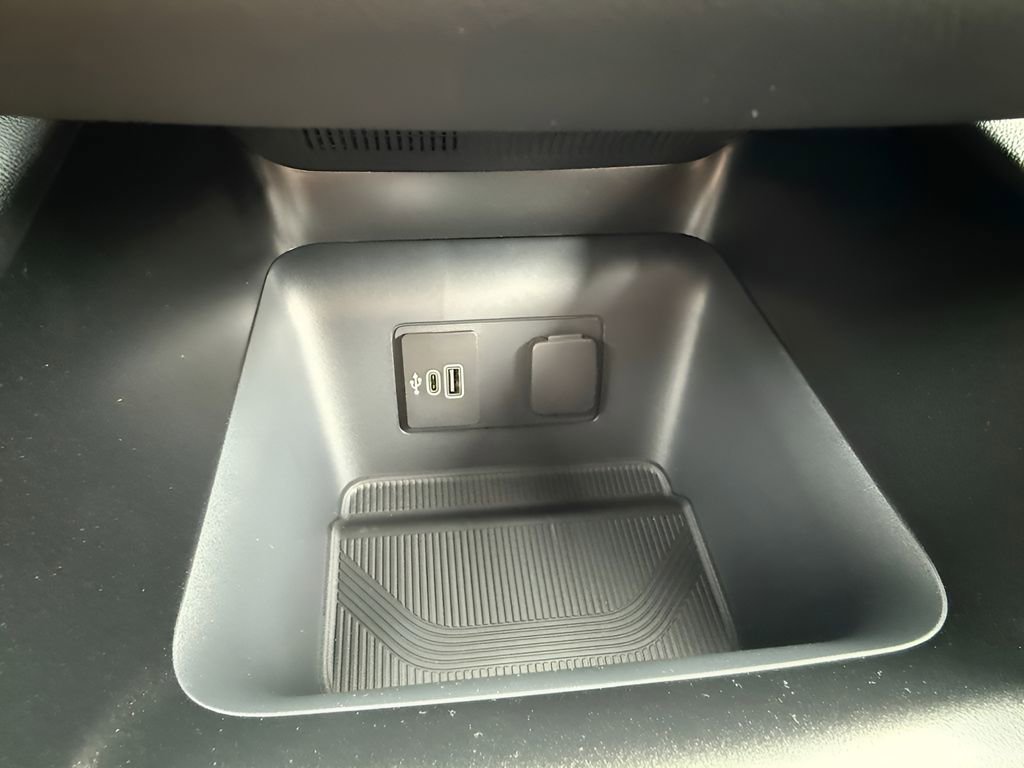 New 2026 Ford Explorer ST-Line w/ ST-Line Street Pack image 26