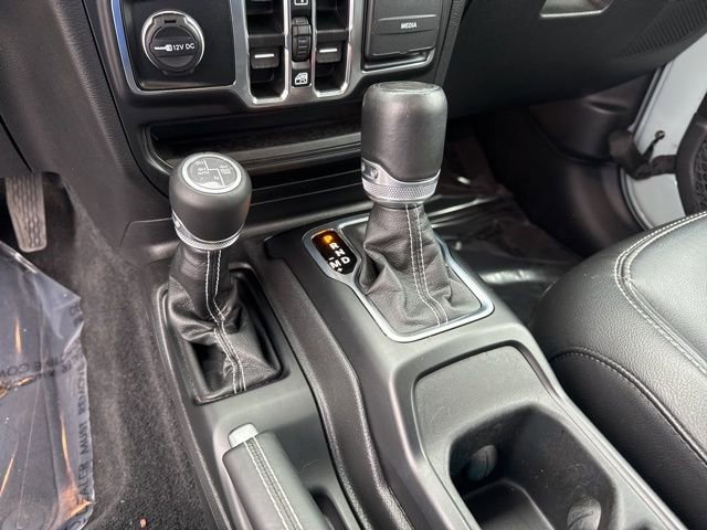 Used 2023 Jeep Wrangler Sahara 4xe w/ Cold Weather Group image 32