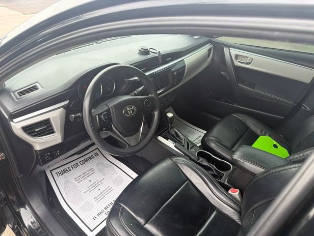 Used 2015 Toyota Corolla LE FWD image 14