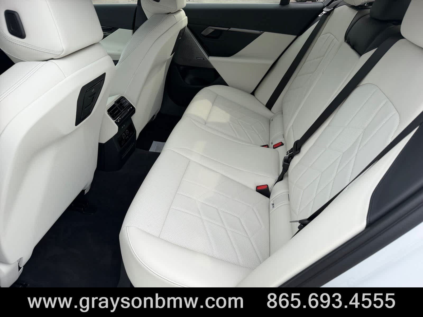 Used 2026 BMW 540i xDrive AWD/4WD image 15