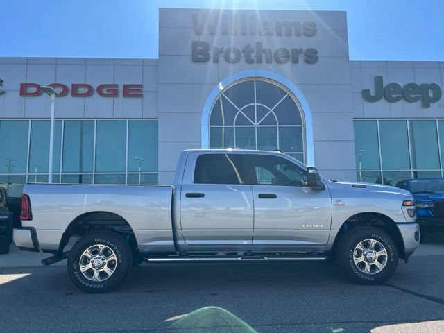 New 2026 RAM 2500 Big Horn AWD/4WD image 4