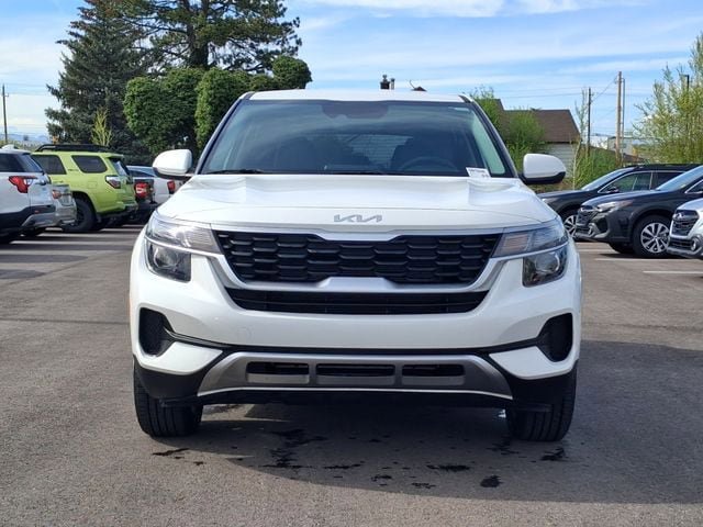 Used 2023 Kia Seltos LX AWD/4WD image 8