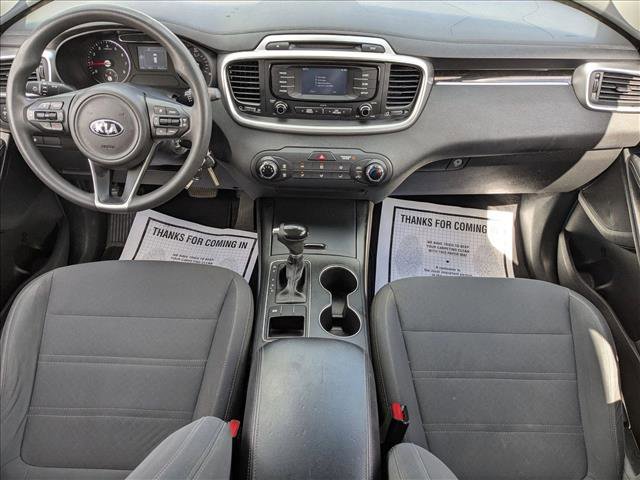 Used 2016 Kia Sorento LX image 15