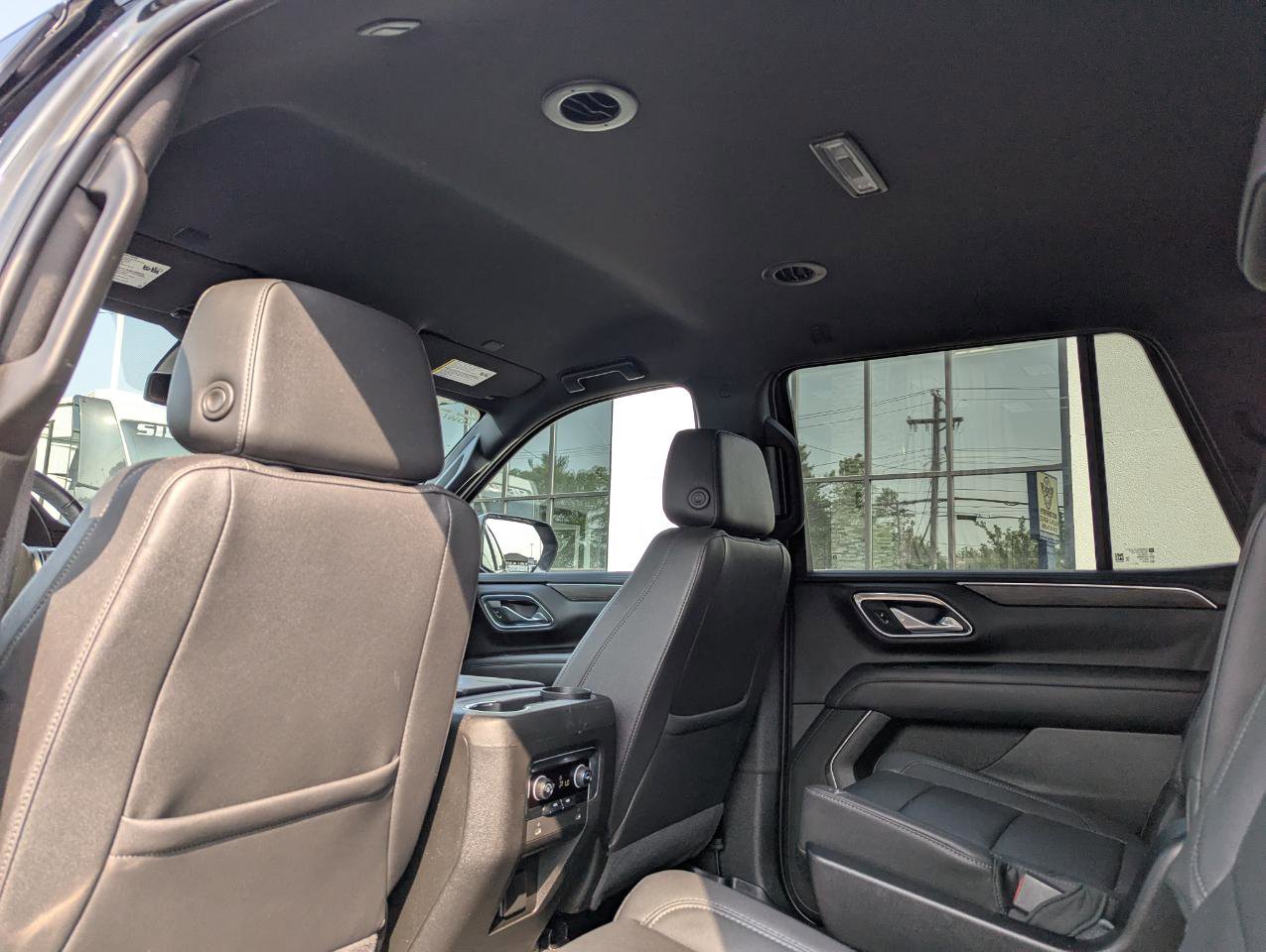 Used 2023 Chevrolet Tahoe Z71 AWD/4WD image 36