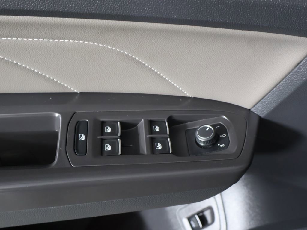 Used 2023 Volkswagen Atlas SEL AWD/4WD image 43