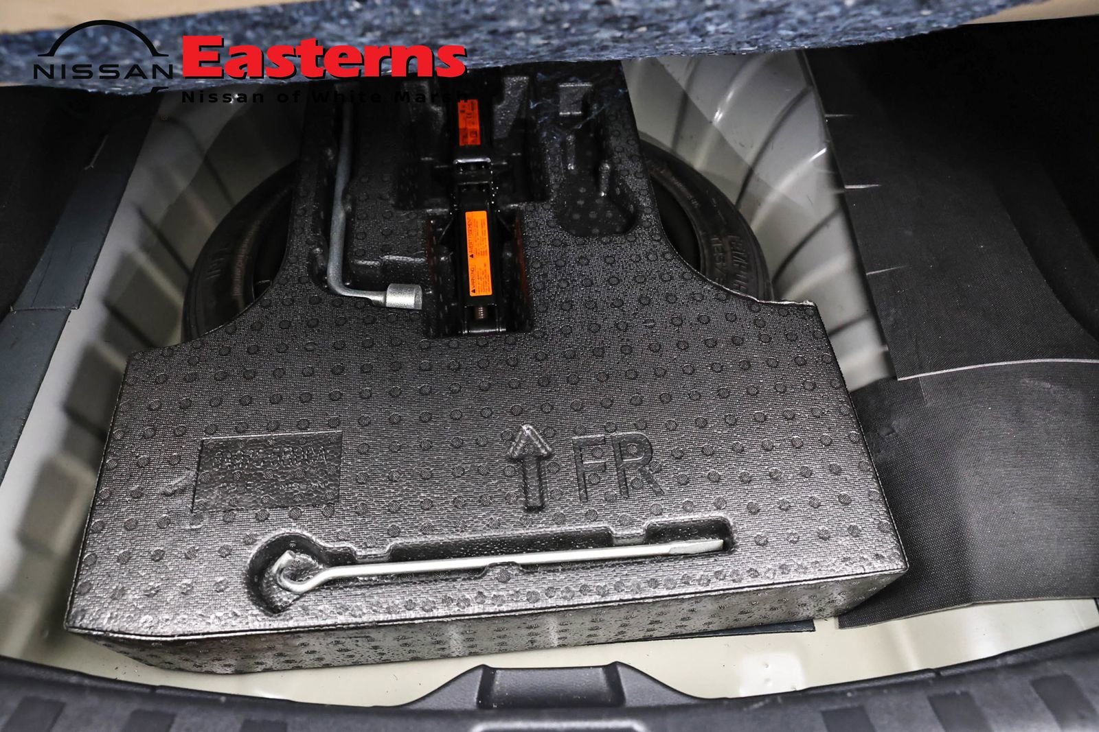 Used 2023 Nissan Kicks SR w/ SR Premium Package FWD image 21