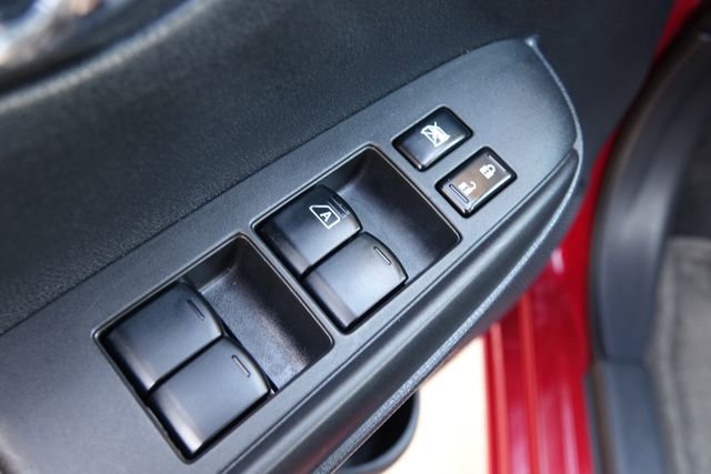 Used 2015 Nissan Versa Note SV image 37