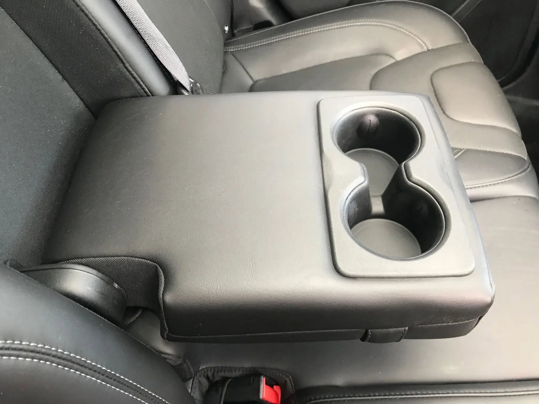 Used 2019 Jeep Cherokee Limited w/ Technology Group image 60