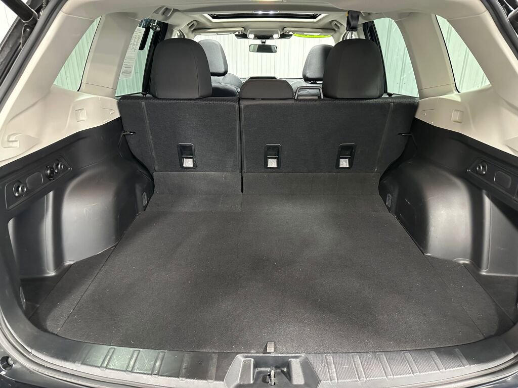 Used 2023 Subaru Forester Premium image 11