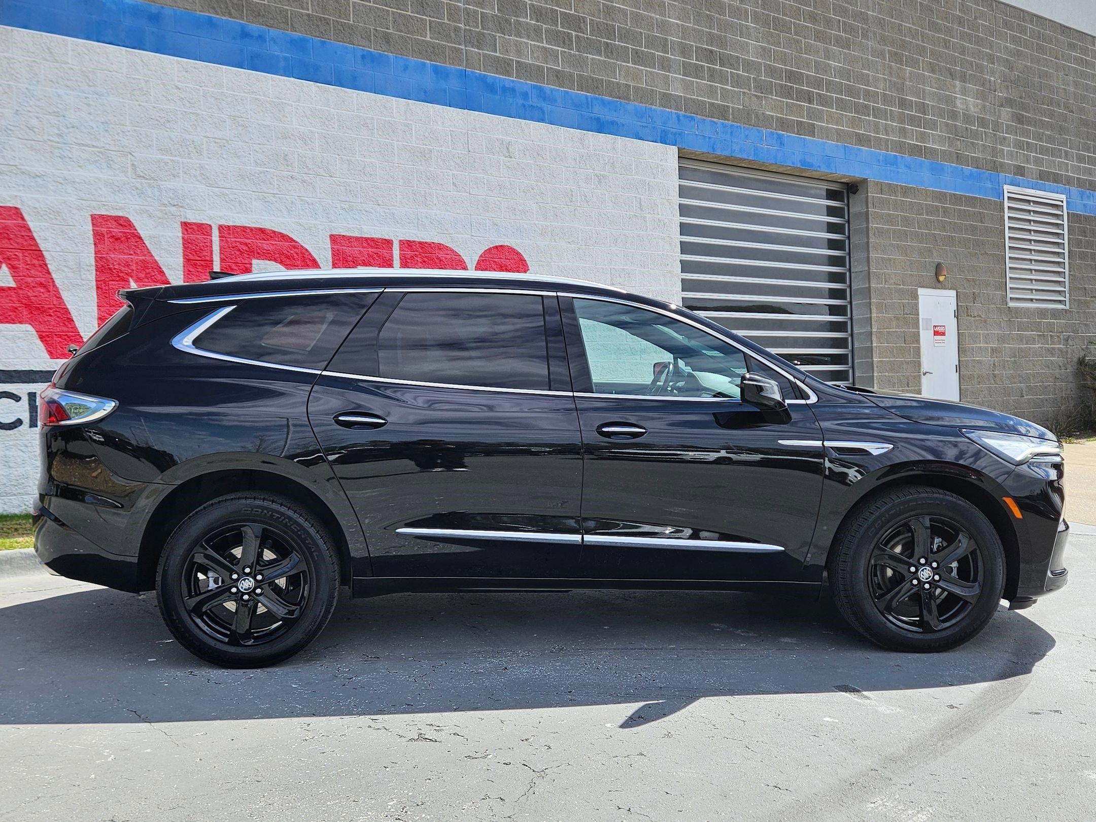 Used 2023 Buick Enclave Essence w/ Experience Buick Package image 8