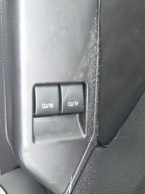 Used 2011 Ford Mustang GT Premium w/ 401A Rapid Spec Order Code image 18