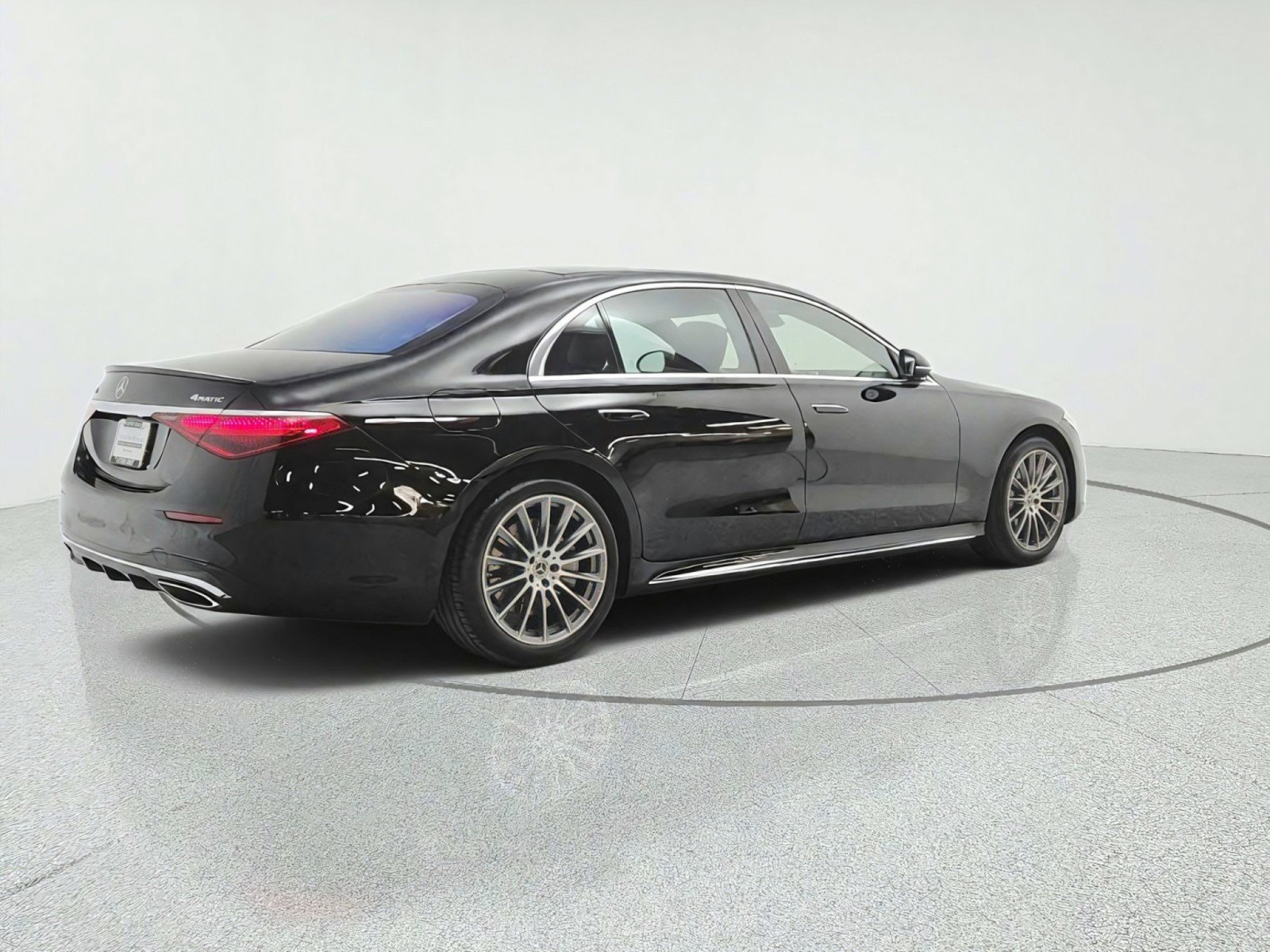 Certified 2025 Mercedes-Benz S 580 4MATIC Sedan image 5