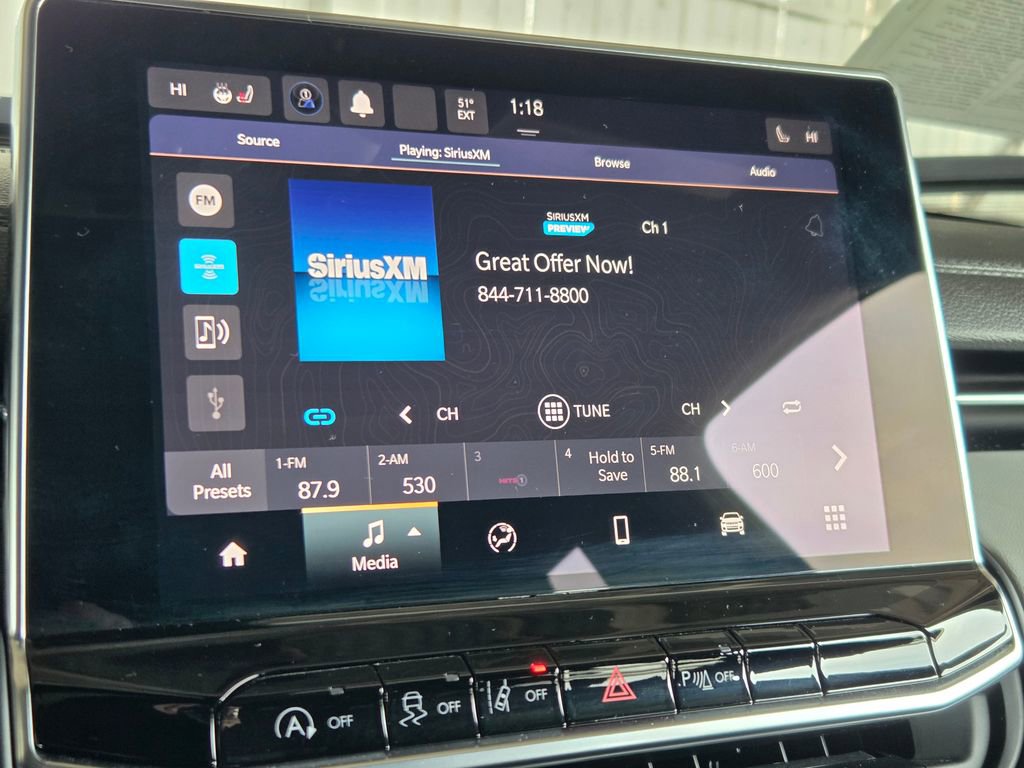 Used 2024 Jeep Compass Limited image 3