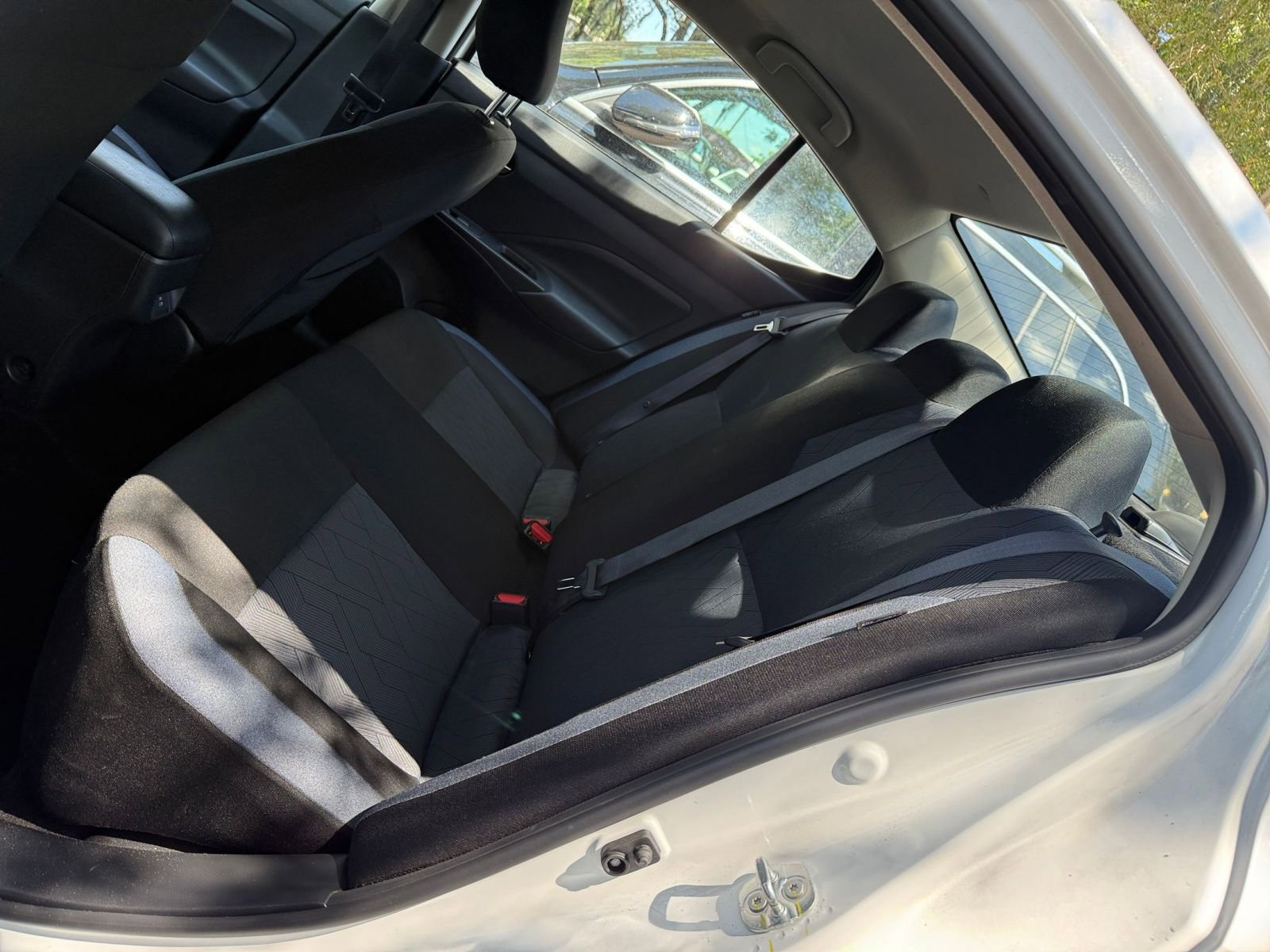 Used 2025 Nissan Versa SV FWD image 22