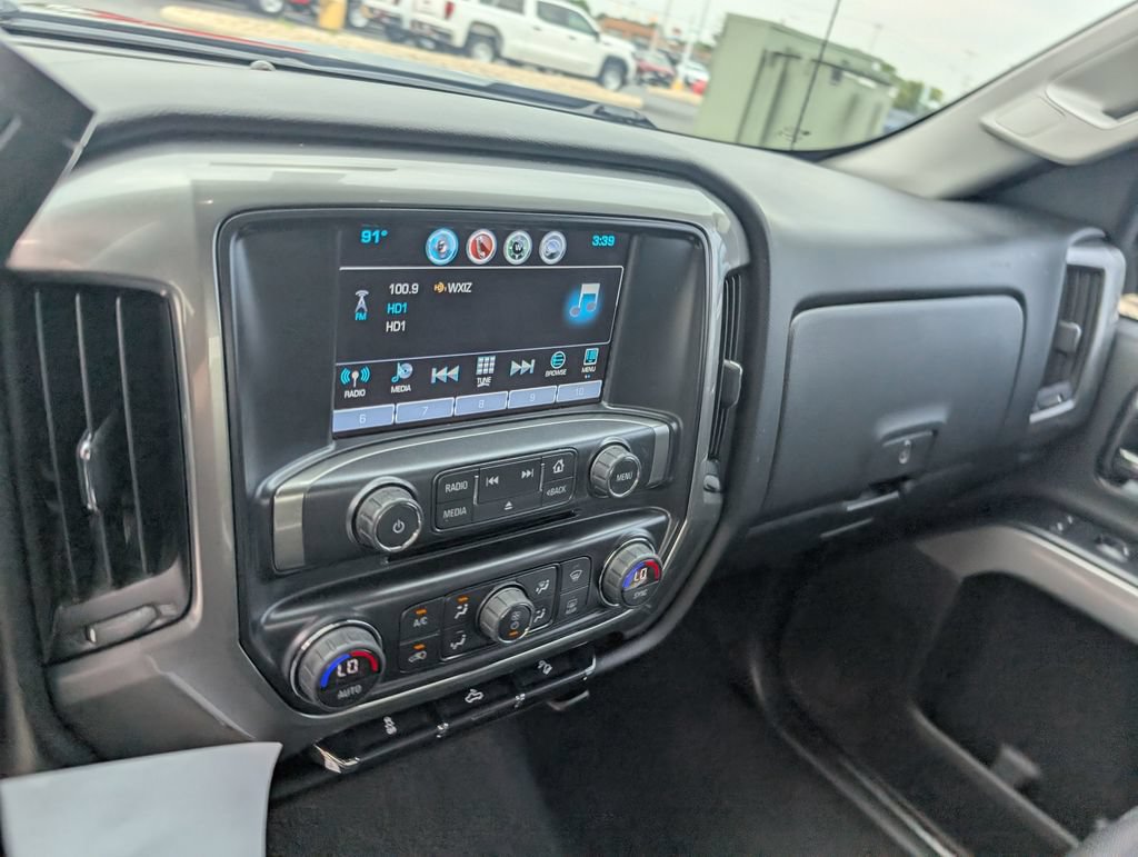 Used 2018 Chevrolet Silverado 1500 LT w/ All Star Edition AWD/4WD image 21