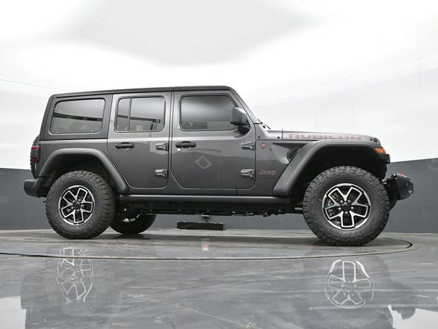 Used 2024 Jeep Wrangler Unlimited Rubicon w/ Technology Group image 39