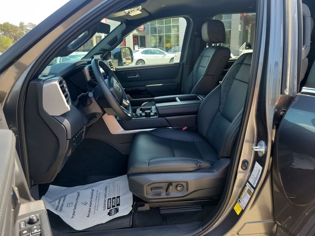 Used 2025 Toyota Tundra Limited image 15