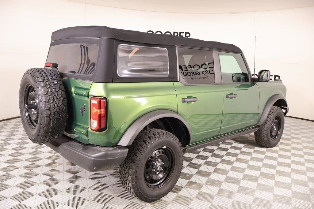 Used 2022 Ford Bronco Black Diamond image 21