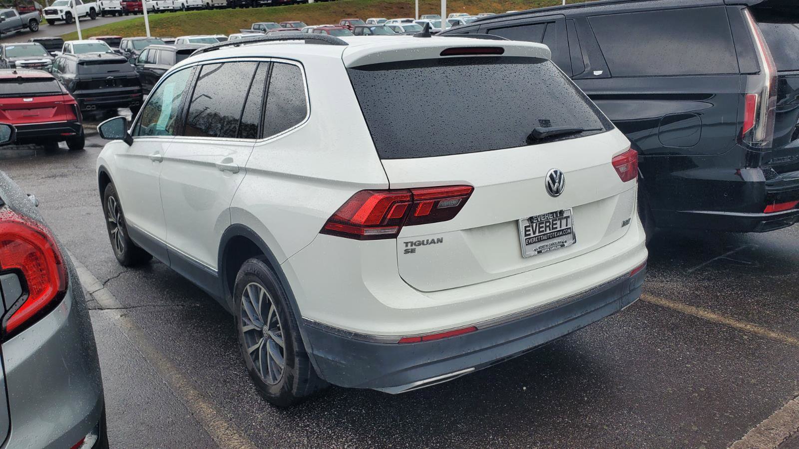 Used 2021 Volkswagen Tiguan SE image 8